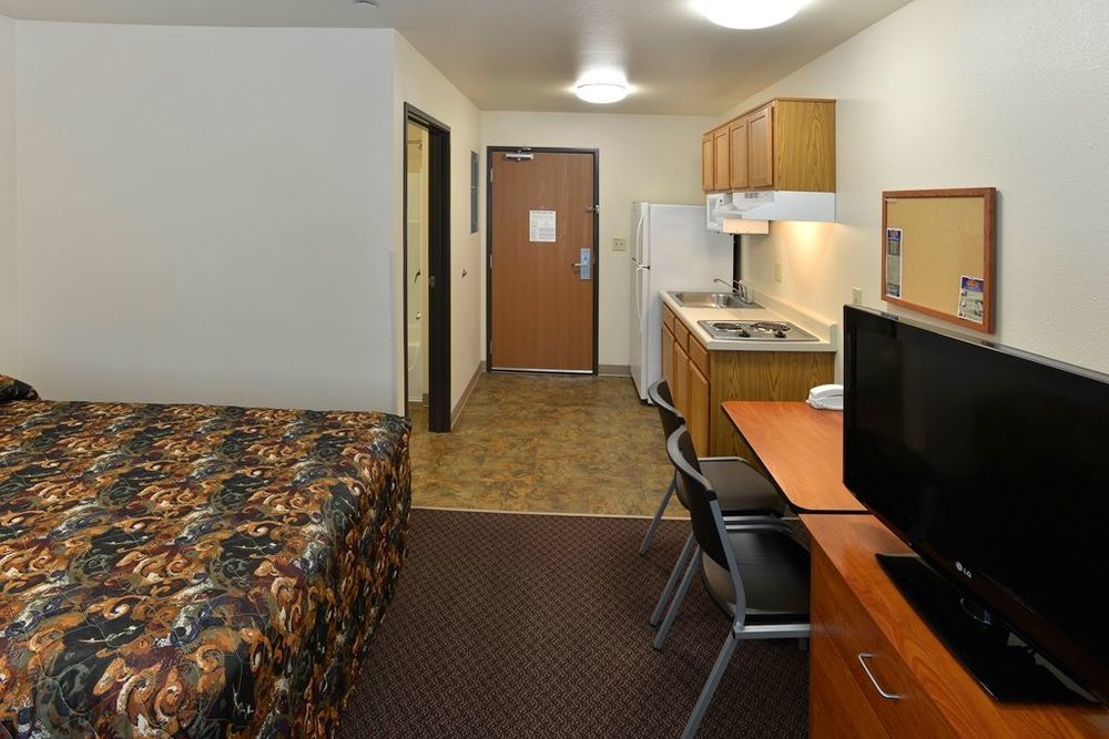 Woodspring Westchase Hotel